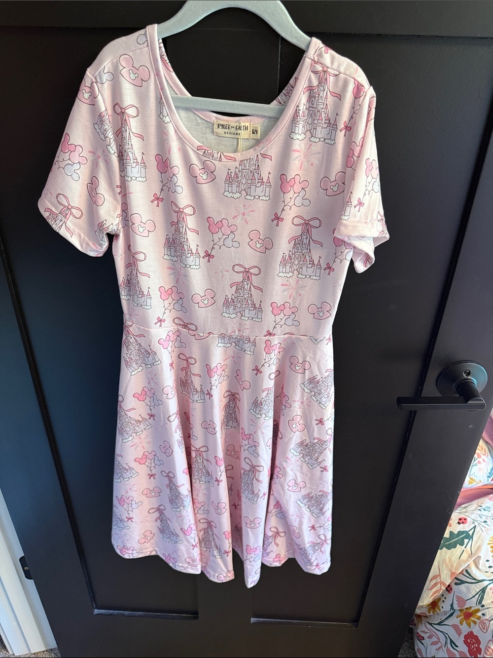 Girls' Light Pink Castle Print Short Sleeve Skater Dress